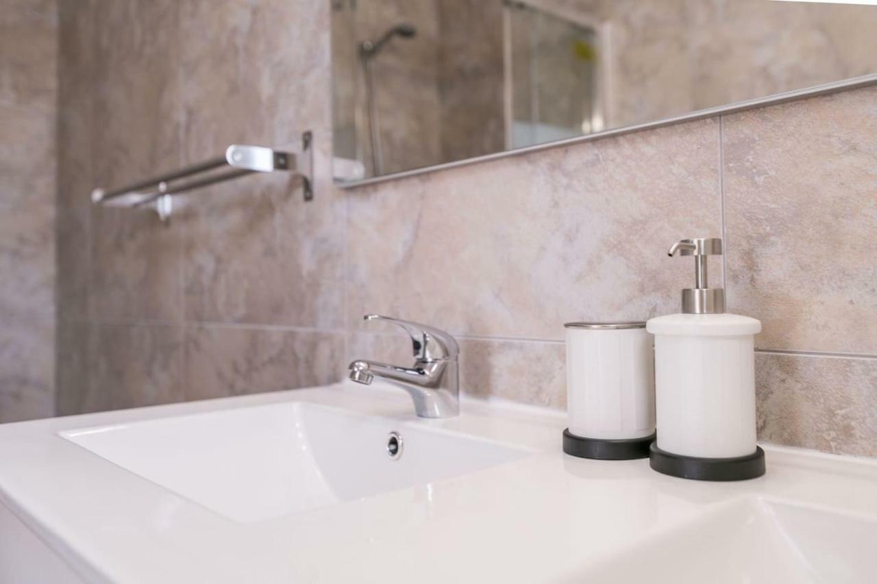 Lovelystay - Sweet Escape II - Backyard Quarteira Bagian luar foto